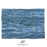 Deep blue ocean Fleece Throw Blanket, extra soft and warm
